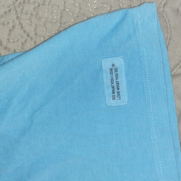 CLEARANCE!Life is Good tee - Picture 3 of 4